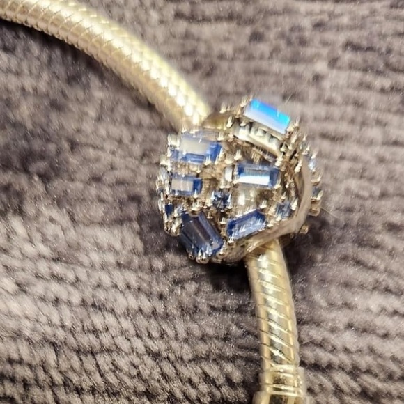 Sterling silver December birthstone Pandora style charm for bracelet or necklace - Picture 2 of 3